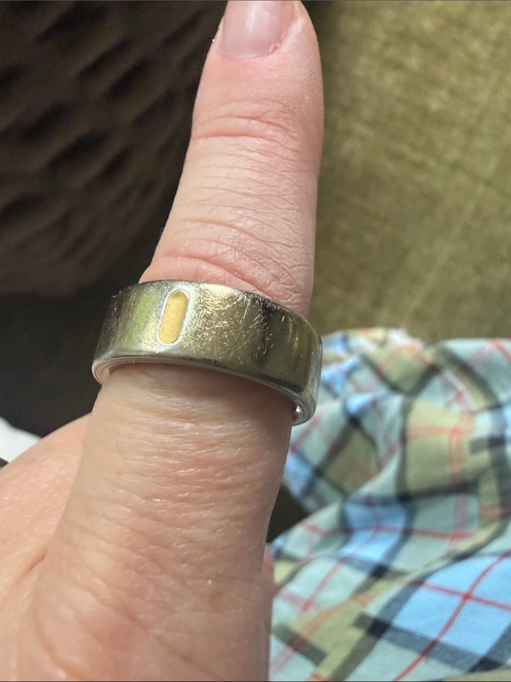 Magnetic Wearable Charging Dock in Silver